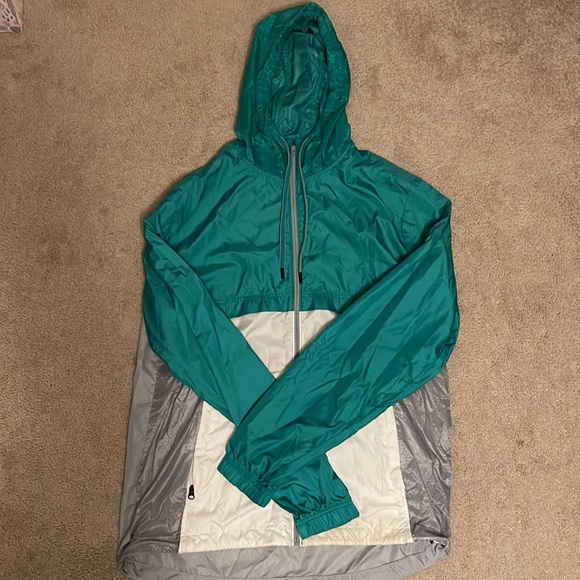 Mens Under Armour windbreaker (L) - Picture 2 of 4